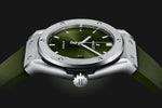 Load image into Gallery viewer, Hublot Classic Fusion Titanium Green 542.NX.8970.RX - cinturino caucciù verde scuro - cassa titanio - quadrante verde scuro con datario