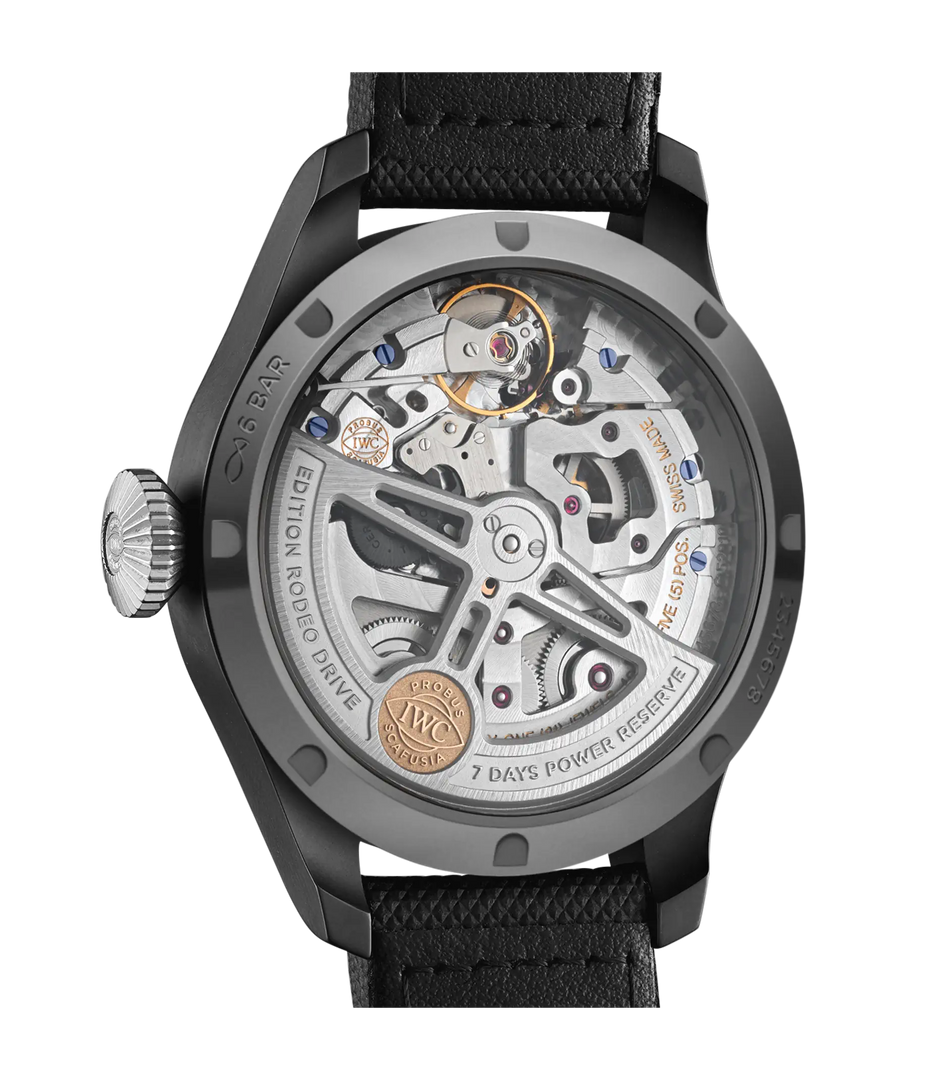 Dettaglio quadrante blu con complicazioni calendario perpetuo e fasi lunari.