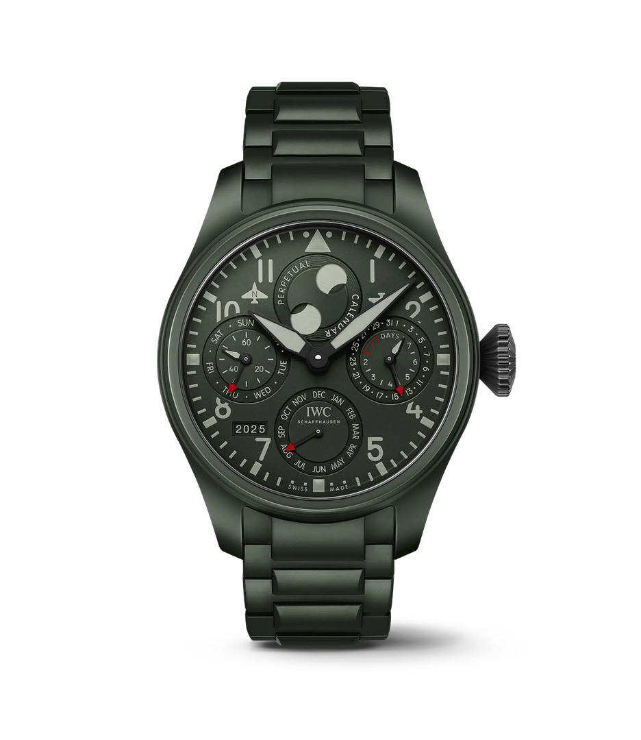 IWC Big Pilot’s Watch Perpetual Calendar TOP GUN Woodland IW503101 con cassa in ceramica verde militare da 46,5 mm e quadrante verde satinato.