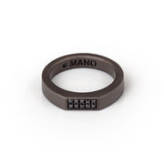 MANO|J Anello in titanio e diamanti black MINANTBFE_24