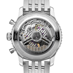 Load image into Gallery viewer, Dettaglio del fondello in vetro zaffiro trasparente che rivela il movimento Calibro Breitling 01 del Navitimer B01 Chronograph 43 AB0138241G1A1.