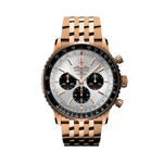 Load image into Gallery viewer, Primo piano del quadrante argento con contatori cronografici a contrasto e indici luminescenti del Breitling Navitimer B01 Chronograph 46 RB0137241G1R1 in oro rosso.