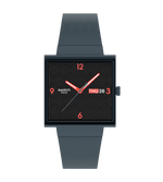 Load image into Gallery viewer, Orologio Swatch Squared Off SO34M701 con cassa quadrata grigia in bioceramica e quadrante bianco con lancette nere.