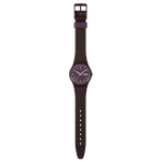 Load image into Gallery viewer, Vista frontale dell’orologio Swatch Weaving Wonders SO28C700 con quadrante viola e lancette colorate, perfetto per uso quotidiano.