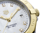 Load image into Gallery viewer, Aquaracer Date
