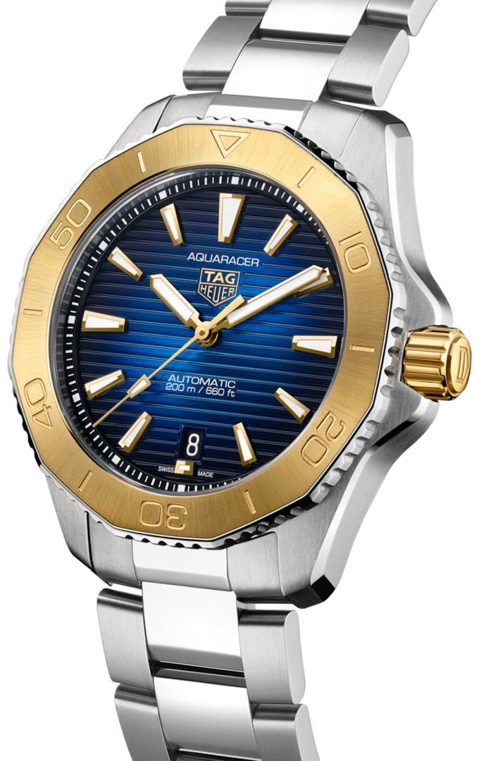 Aquaracer Professional 200 Date