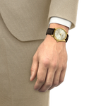 Load image into Gallery viewer, Tissot Classic Dream 40mm T158.407.36.261.00 - cinturino marrone - cassa oro giallo - quadrante avorio con datario - polso