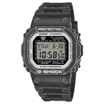 Load image into Gallery viewer, Casio G-shock Serie 5600 DW-5600RGM-1ER - cinturino e cassa neri con dettagli bianchi - quadrante digitale nero