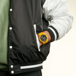 Load image into Gallery viewer, Casio G-shock GA-B2100C-9AER - bracciale e cassa resina gialla - quadrante nero multifunzione - polso