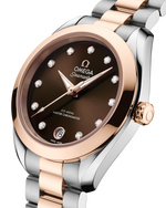 Load image into Gallery viewer, Bracciale in acciaio lucido e spazzolato con chiusura déployante a farfalla e sistema di regolazione brevettato dell’Omega Seamaster Aqua Terra 30 mm modello 220.20.30.20.63.001.