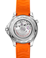 Load image into Gallery viewer, Cinturino in caucciù nero tecnico con chiusura déployante in ceramica nera dell’Omega Seamaster Diver 300M 42 mm.