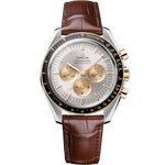 Load image into Gallery viewer, Quadrante nero opaco con indici a bastone luminescenti, lancette a bastone e piccoli secondi a ore 9, datario a ore 6 e contatori cronografo dell’Omega Speedmaster Moonwatch Professional 42 mm