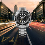 Load image into Gallery viewer, Seiko Prospex Diver’s Watch 1968 Heritage GMT HBC002J1 - cassa e bracciale acciaio - lunetta in ceramica - quadrante nero con funzione GMT