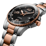 Load image into Gallery viewer, Cassa rotonda in acciaio inossidabile da 41 mm con lunetta girevole unidirezionale in ceramica nera, vetro zaffiro antigraffio con trattamento antiriflesso su entrambi i lati e corona a vite dell'orologio Longines HydroConquest