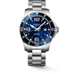 Load image into Gallery viewer, Quadrante blu soleil con indici applicati luminosi e lancette argentate lucide con trattamento Swiss Super-LumiNova® dell'orologio Longines HydroConquest automatico