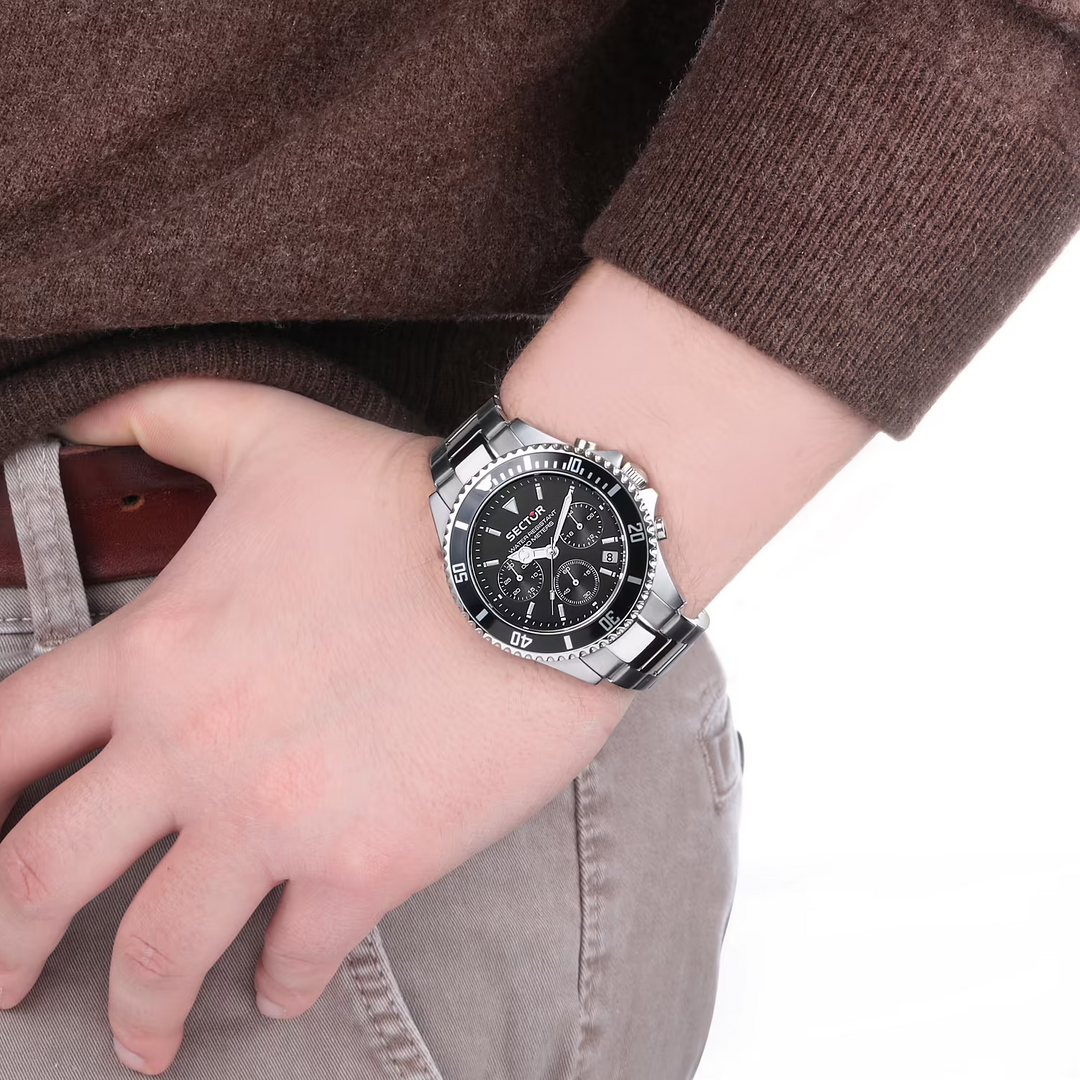 Sector 230 R3273661009 - cassa acciaio - bracciale metallo - quadrante nero con cronografo e datario