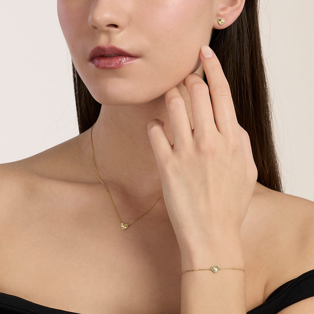 Mabina Girocollo in argento dorato con cuore 553906