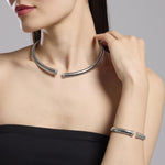 Load image into Gallery viewer, Bracciale tubogas con cristalli
