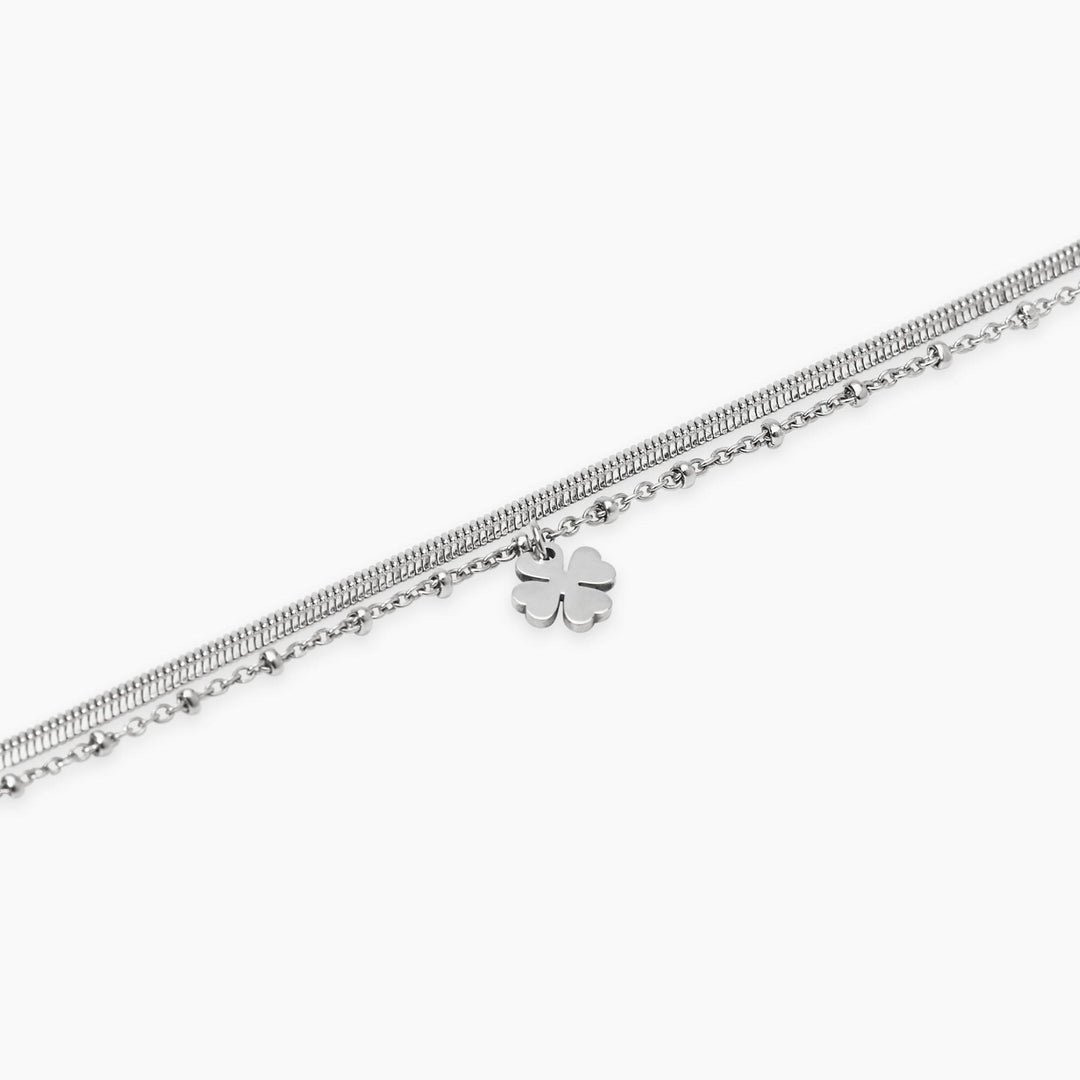 Bracciale con catene e ciondolo quadrifoglio