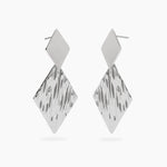 Load image into Gallery viewer, Orecchini con pendenti martellati
