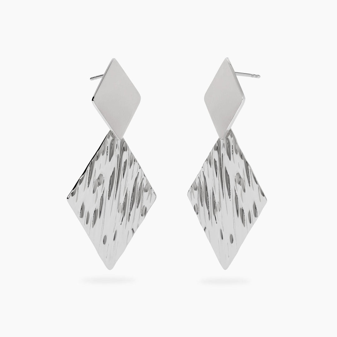 Orecchini con pendenti martellati