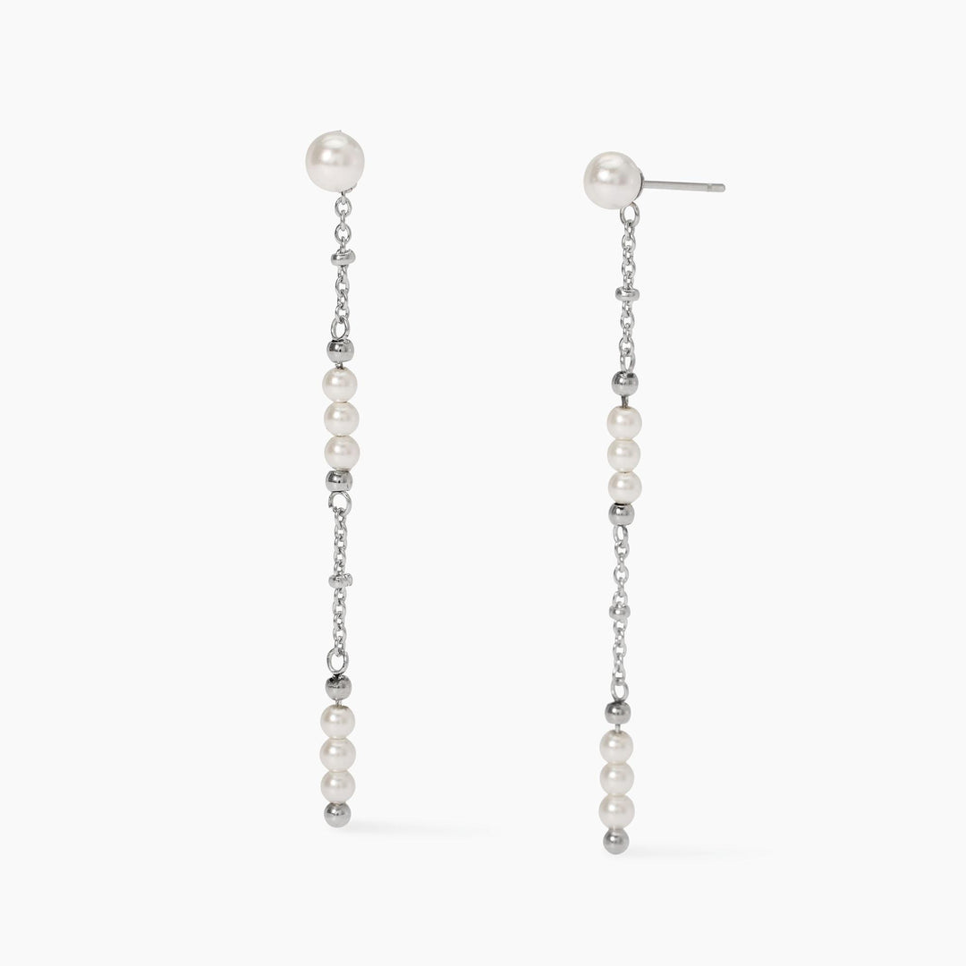 Orecchini con pendenti con perle conchiglia