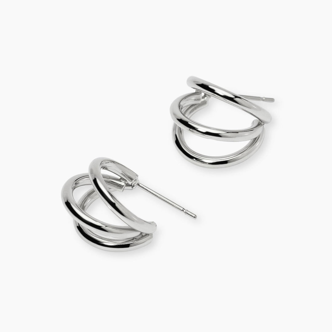 Orecchini con semicerchi in acciaio