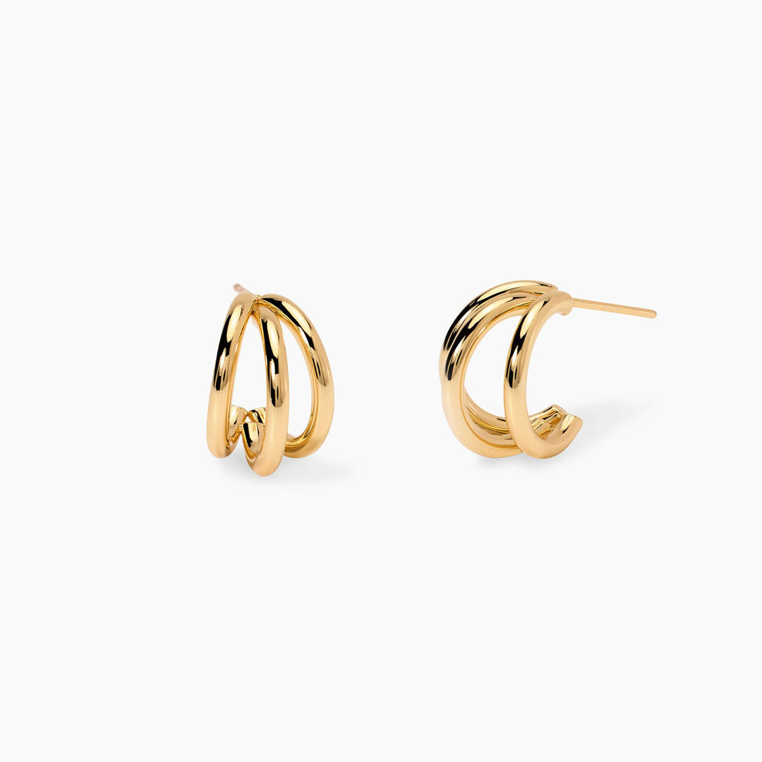 Orecchini dorati con semicerchi