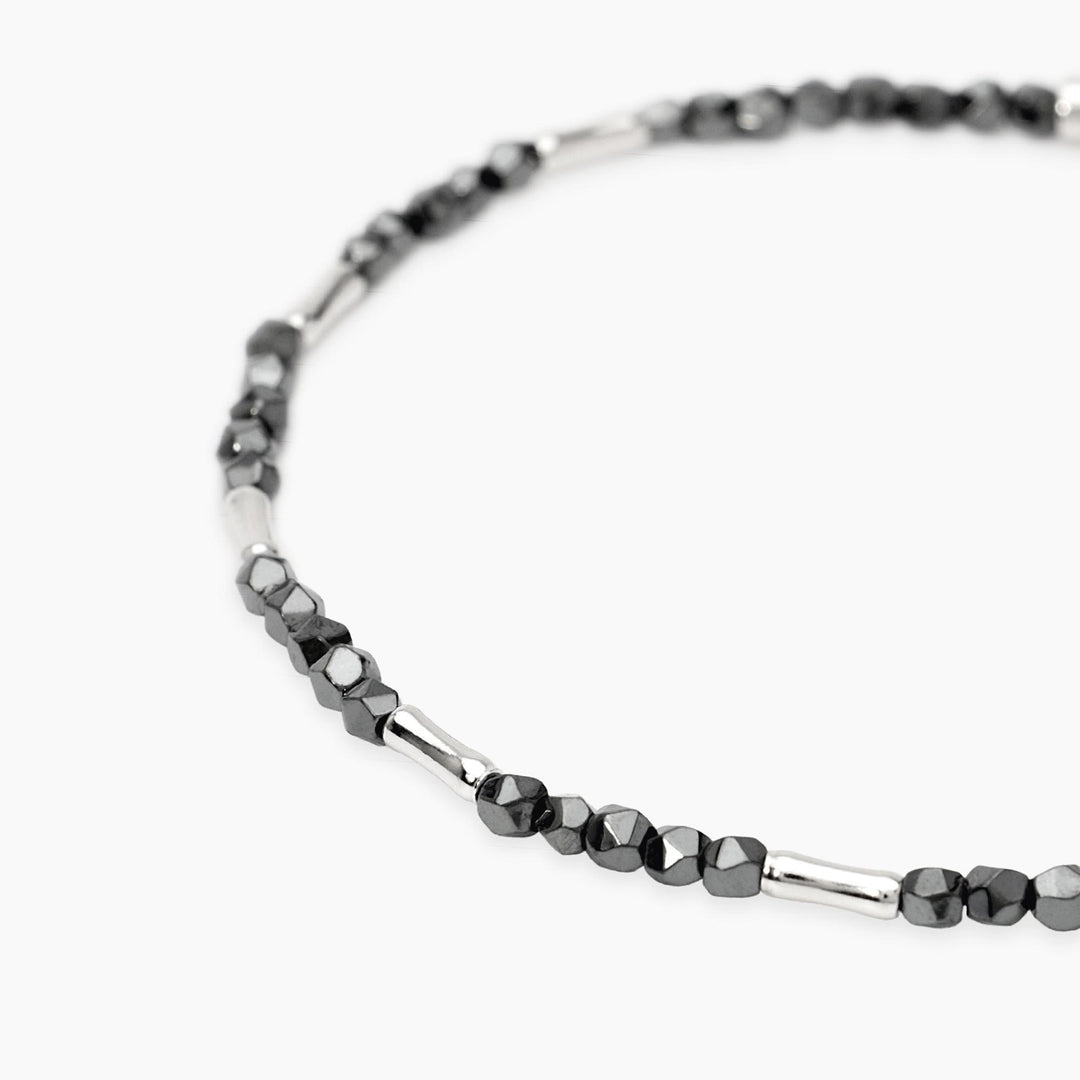 Mabina Bracciale regolabile con bambù e sfere di ematite 534117