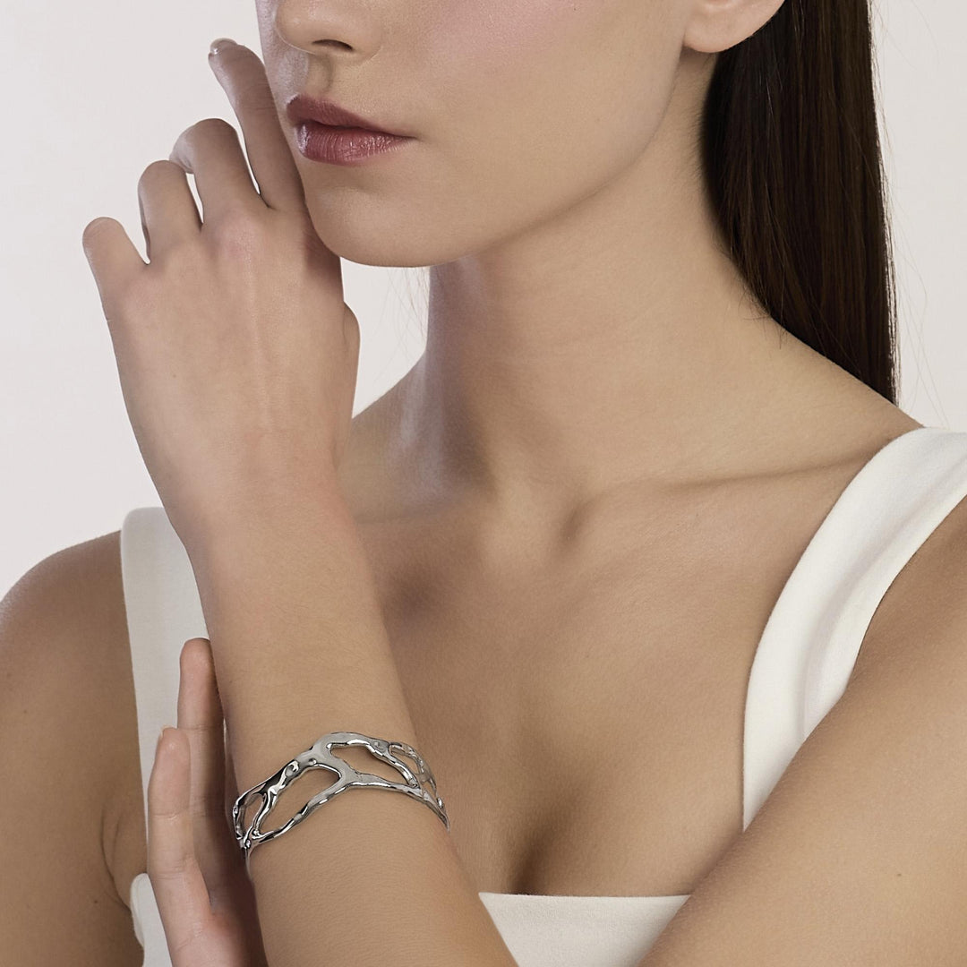 Kidult Bracciale cuff in acciaio martellato 831251