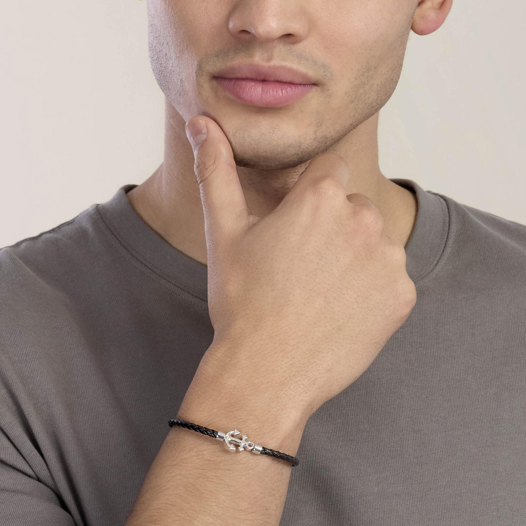 Kidult Bracciale in lab leather nera con ancora centrale 831179