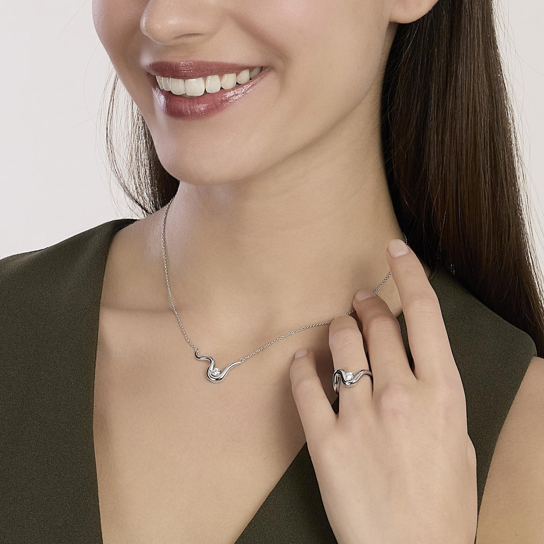 Mabina Anello wavy in argento con zircone regolabile 523511