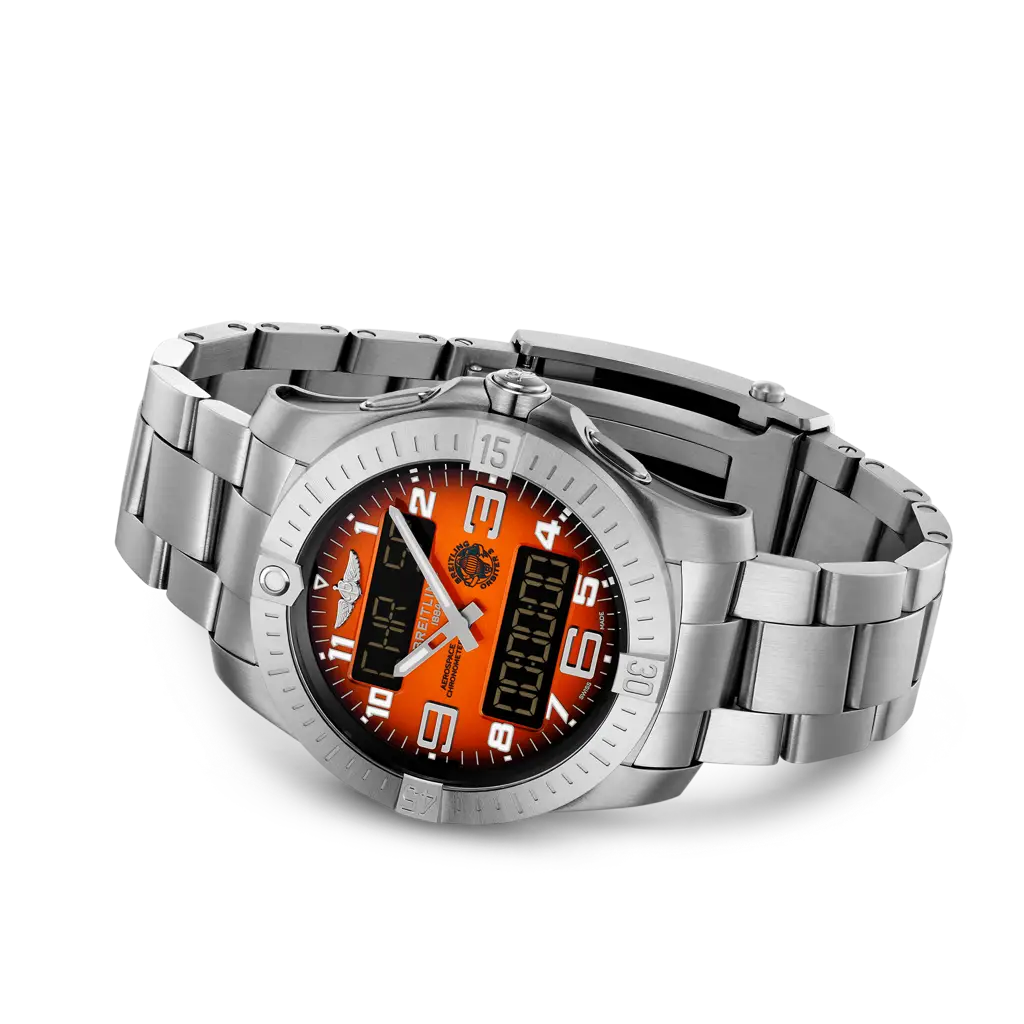 Bracciale in titanio dritto e robusto del Breitling Aerospace B70 Orbiter con fibbia sicura.