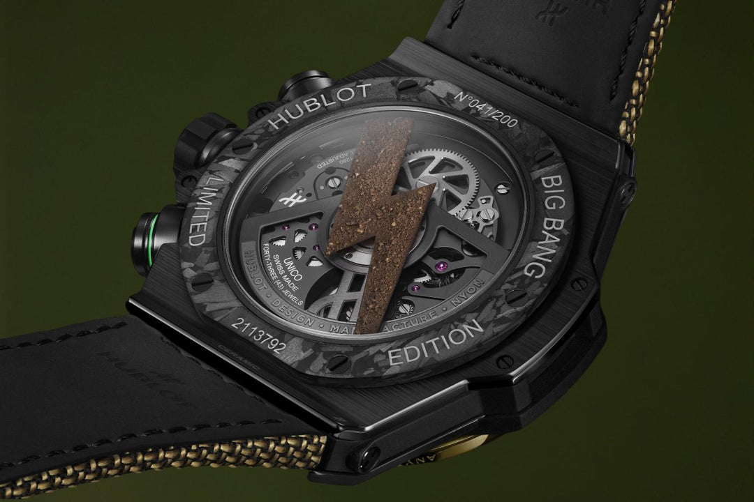 Hublot Big Bang Usain Bolt Ceramic Carbon 421.CQ.1140.NR.USB26 - fondello con fulmine e vista movimento