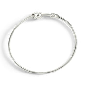 Bracciale Bangle Nodo DoDo in argento 925, design unisex con nodo intrecciato simbolo di legame e inclusività.