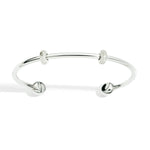 Load image into Gallery viewer, Gioiello elegante Bracciale Cuff Pepita in argento 925, design minimalista con regolazione a slider
