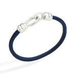 Load image into Gallery viewer, Bracciale Nodo DoDo con chiusura in argento 925 e cordino in cotone blu navy.
