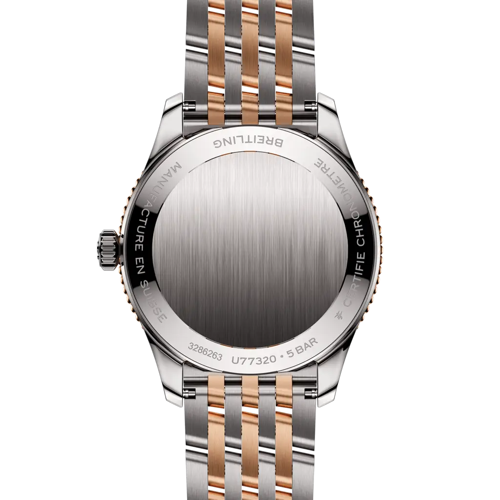 Fondello a scatto in acciaio inox del Breitling Navitimer 32 con movimento SuperQuartz™ calibro Breitling 77 e resistenza all'acqua fino a 5 bar