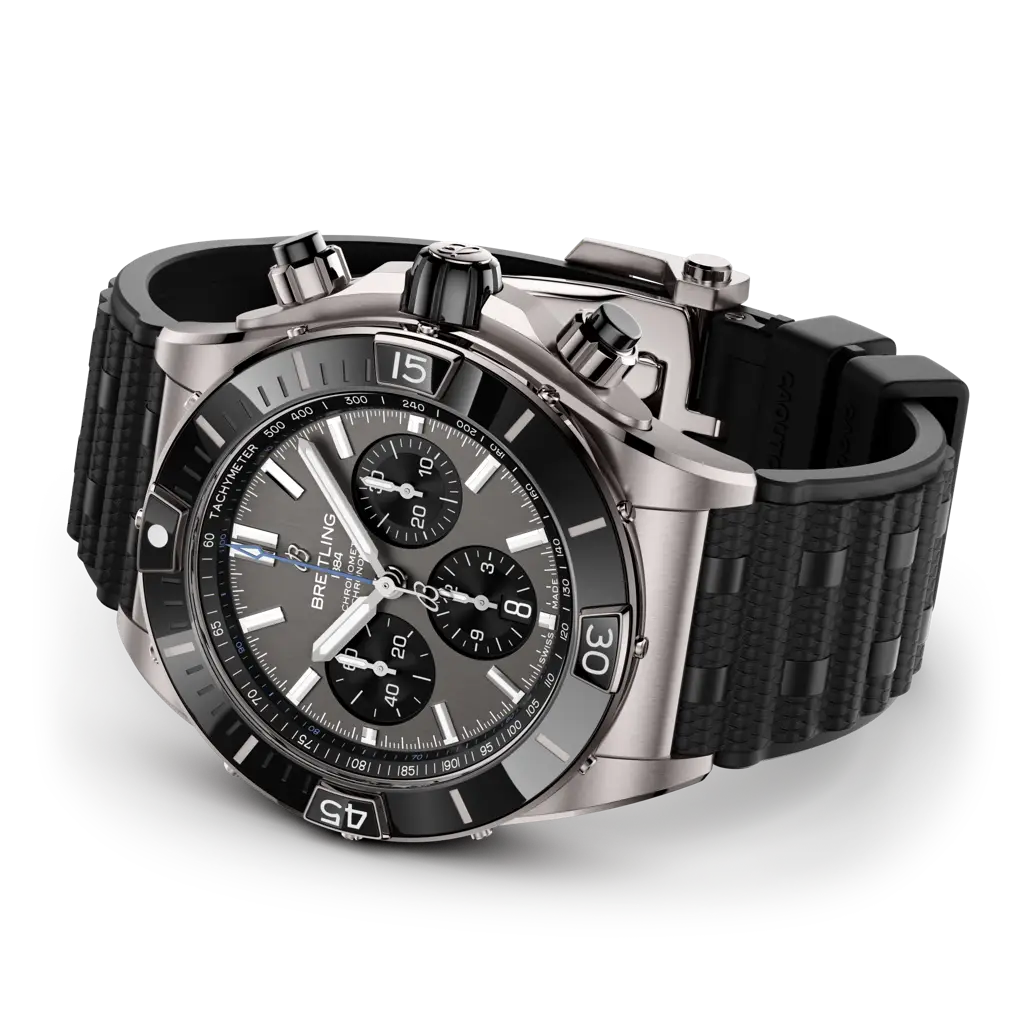 Cinturino in gomma nera con fibbia pieghevole in titanio dell’orologio Breitling Super Chronomat B01 44.