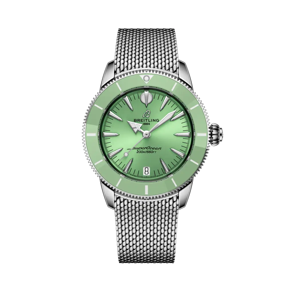 Quadrante blu con indici e lancette luminescenti dell'orologio Breitling Superocean Heritage Automatic 36
