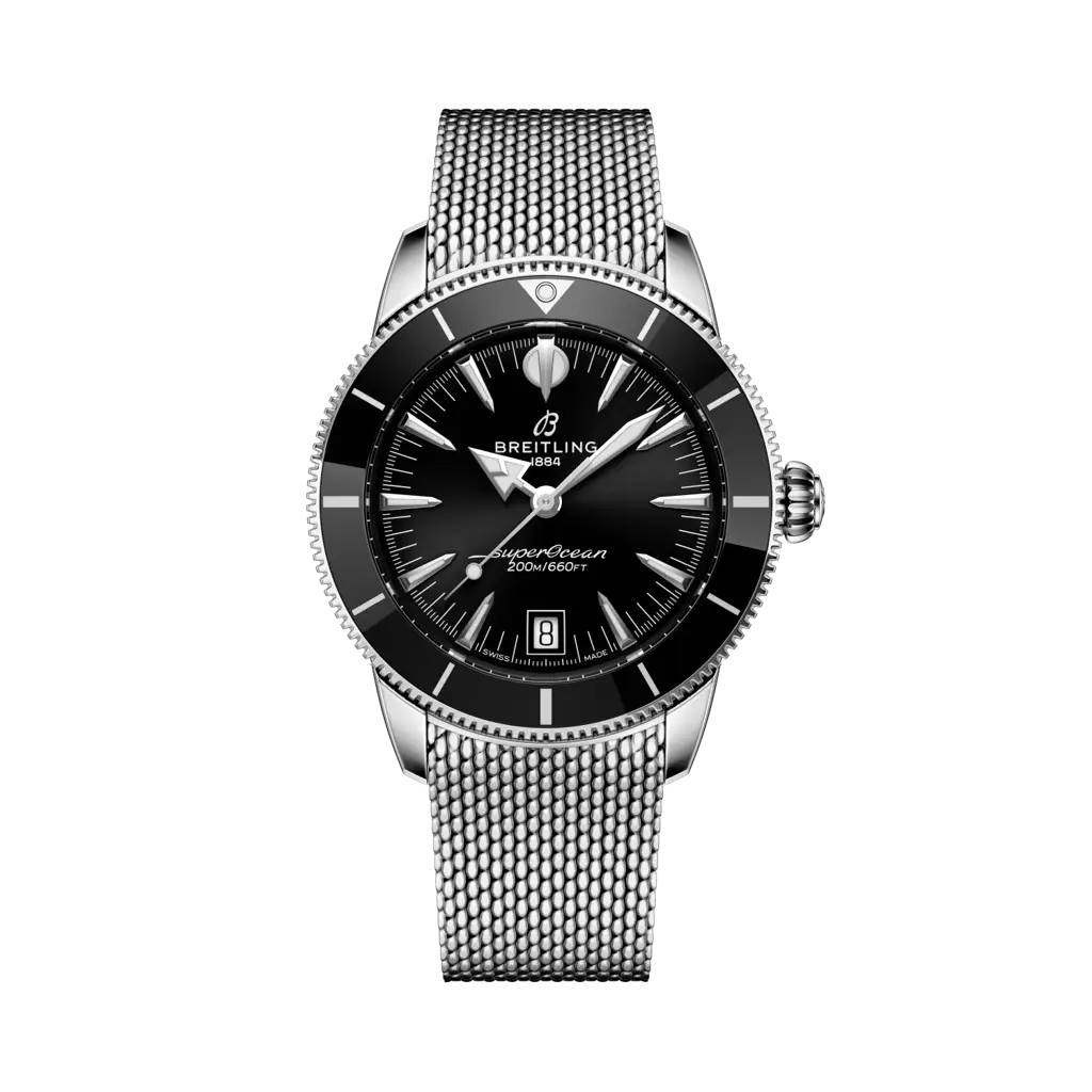 Quadrante nero opaco con indici e lancette luminescenti e datario a finestrella a ore 6 dell'orologio Breitling Superocean Heritage B31 Automatic 40
