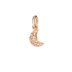 Load image into Gallery viewer, Ciondolo luna in oro rosa 9K con 9 diamanti brown, dettaglio brillantezza e design elegante a mezza luna.
