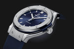 Load image into Gallery viewer, Hublot Classic Fusion Titanium 38mm Blu 565.NX.7170.RX - cassa titanio - cinturino caucciù blu - quadrante blu con datario