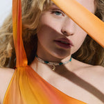 Load image into Gallery viewer, DoDo Ciondolo coccodrillo oro giallo DMC6017-CROCC-0009G