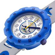 Dettaglio del cinturino grigio con stampa tecnica e fibbia del Flik Flak Puck It.