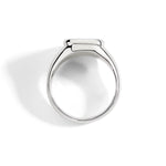 Load image into Gallery viewer, Gioiello Anello Sigillo in argento e diamante bianco, simbolo di stile e significato personale.
