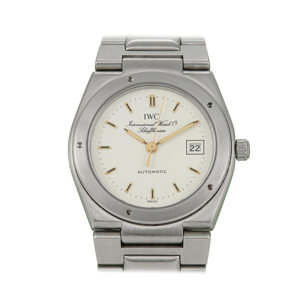 Quadrante bianco con texture a carta millimetrata, indici a bastone e lancette luminescenti dell'IWC Ingenieur SL Mid Size
