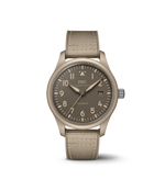 Load image into Gallery viewer, IWC Pilot&#39;s Watch Automatic 41 TOP GUN Mojave Desert IW328106 con cassa in ceramica color sabbia da 41 mm e quadrante marrone opaco.
