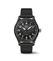 IWC Pilot’s Watch Automatic TOP GUN IW326906 con cassa in ceramica nera da 41 mm e quadrante nero opaco.