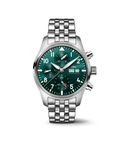 IWC Pilot’s Watch Chronograph 41 IW388104 con cassa in acciaio 41 mm e quadrante verde con lancette luminescenti.